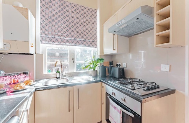 Wandsworth Town City Nest 4Beds
