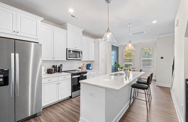 Luxe King 3BR Townhouse in Uptown CLT