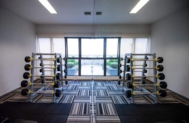 Chic 3BR in Danga Bay With Water Views & Parking