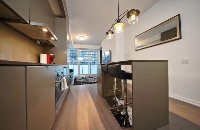 RivetStays - The Westmount Suites