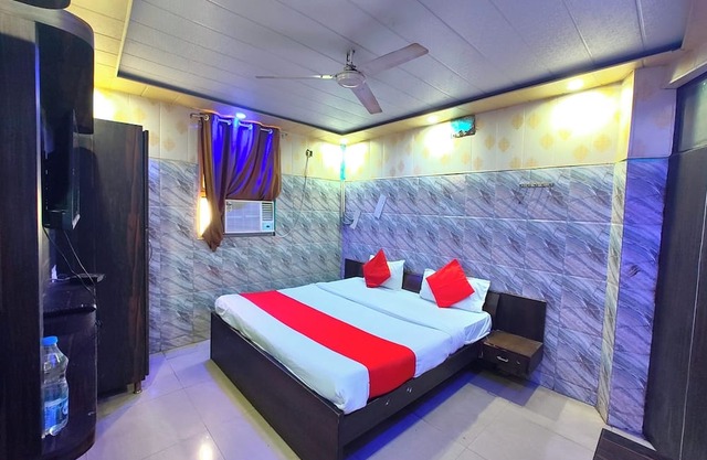 Hotel Maa Tulsi Guest House