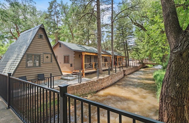 Timber Lodge Cabin 21