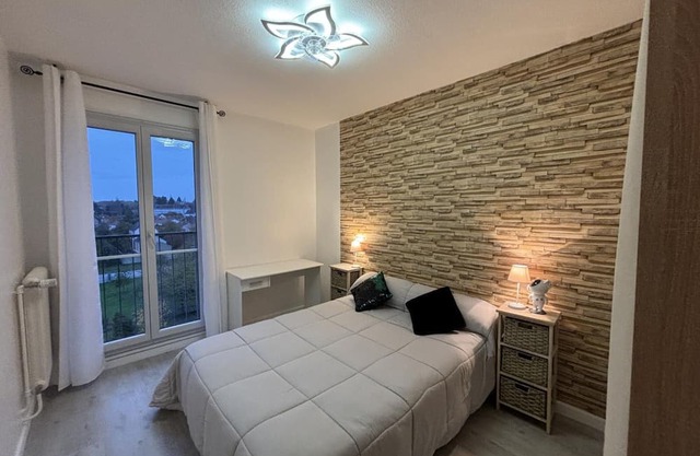 Apartment Moulins, 2 bedrooms, 4 persons
