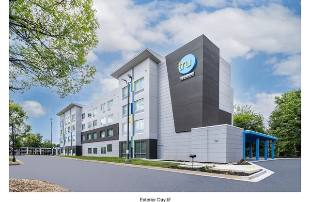 Tru By Hilton Commerce