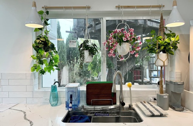 Modern Mickey Dream Loft: 1 King+2 Queen beds in Los Gatos/San Jose boarder