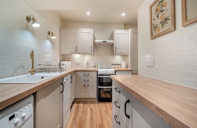 2 bedroom accommodation in Colintraive