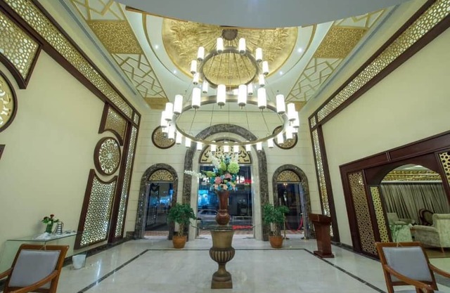 Quiet Shatea Jeddah Hotel