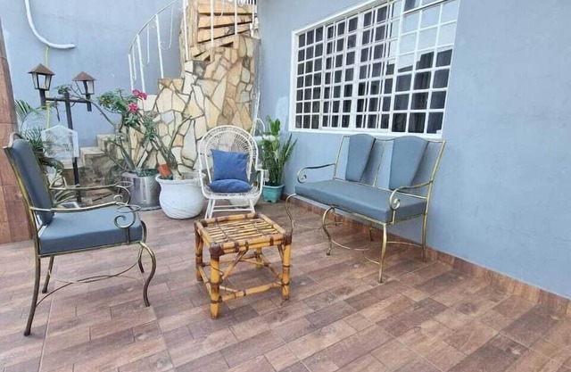 New hotel antes Day hostel