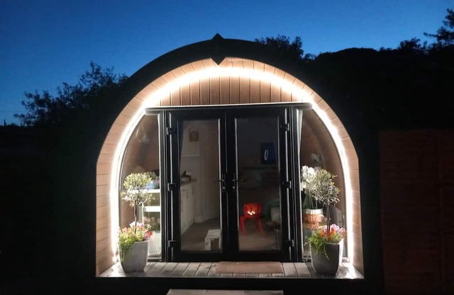 Fantastic cabin with panoramic sea views, located in Quigley's Point, Inishowen.