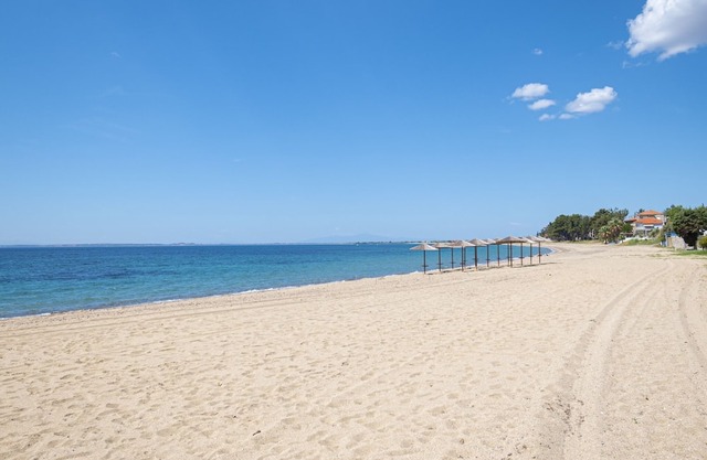 Aphrodite Apartment by Rentals Pro