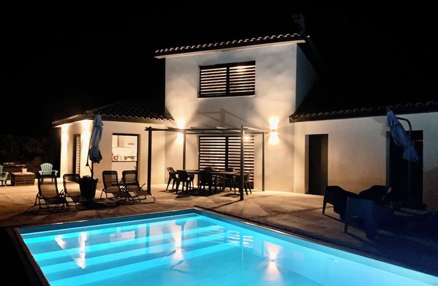 Villa Contemporaine Avec Piscine