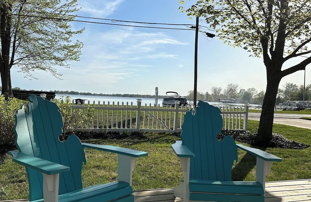 A beautiful cottage located in the lake in Crystal, MI