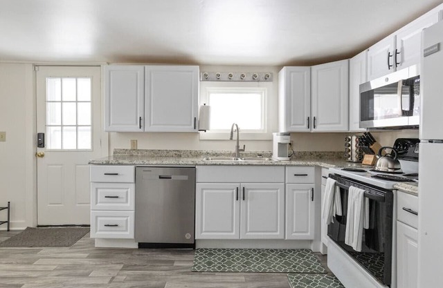 1 Bedroom Waterbury Cozy Haven