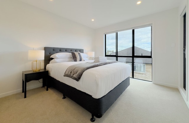 Brand New 4 Bedrooms Townhouse in Auckland Epsom