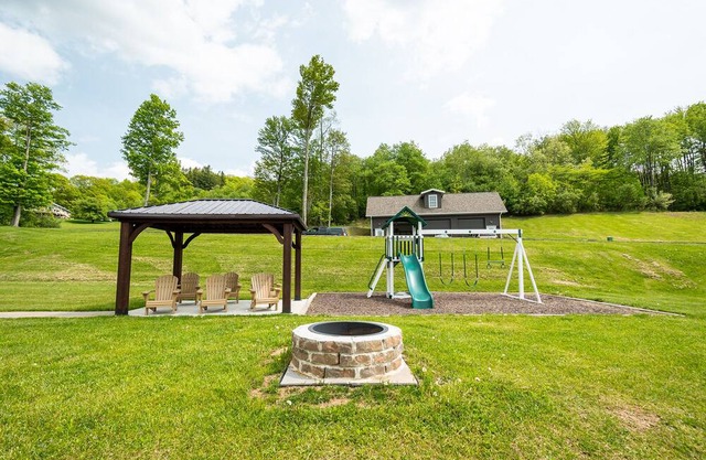 Mountainside Loft Cabin 45L-Hot Tub
