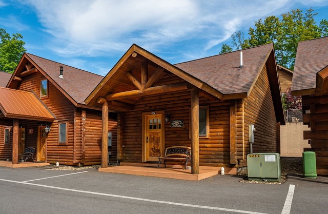 Mountainside Cabin 44-Dog Friendly