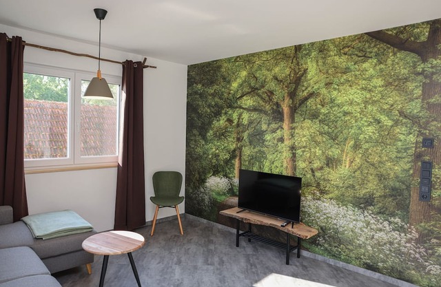 Holiday Apartment "Waldruhe Hof Schütterle" with Lake View, Shared Garden & Wi-Fi
