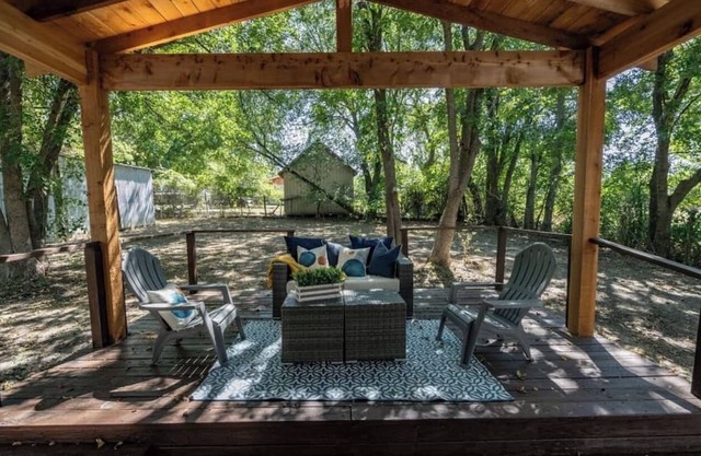 You found it! Welcome to Princeton Lake Cottage at Lake Lavon.