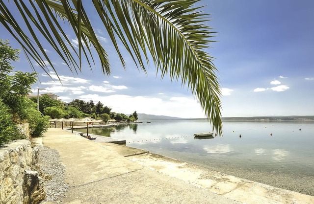 Stunning private villa for 10 people with A/C, private pool, WIFI, TV, terrace and parking