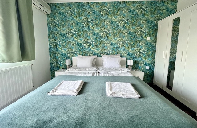 Modern and equipped downtown apartment with balcony for 1-3 people