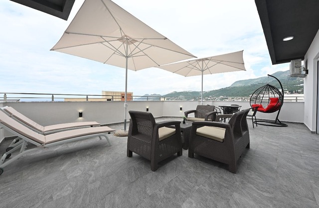 Lux Dam Apartments