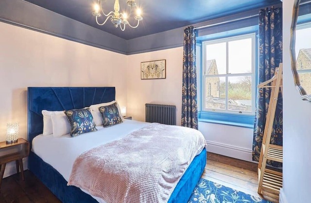 Host & Stay | Oliver's Den