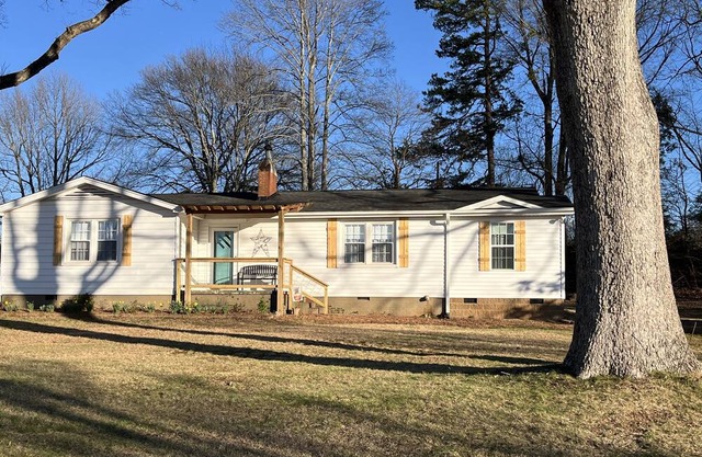 House in the country but close to town