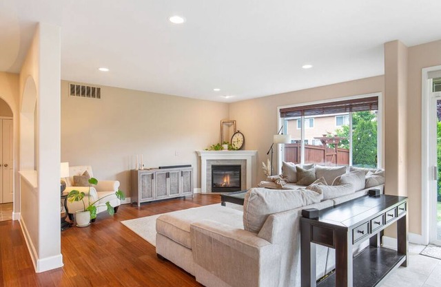 Cozy Sumner Home 3-bed, AC, WiFi