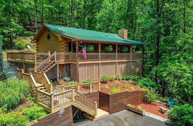Escape to the Goldfinch Cottage. A haven where relaxation meets natural beauty.