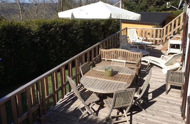 Apartment 'Rez Jardin - Terrasse Privée' with Mountain View, Shared Terrace and Wi-Fi