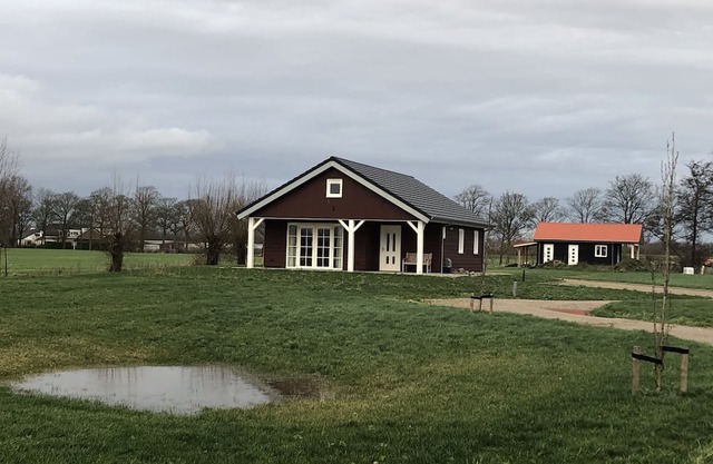 Brand new 6p house