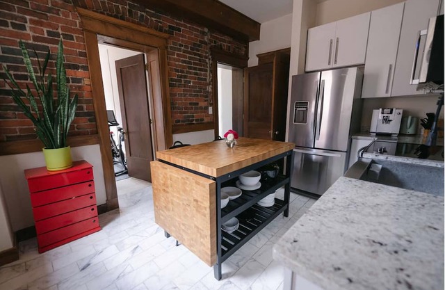 Downtown Indy, Old Northside Condo