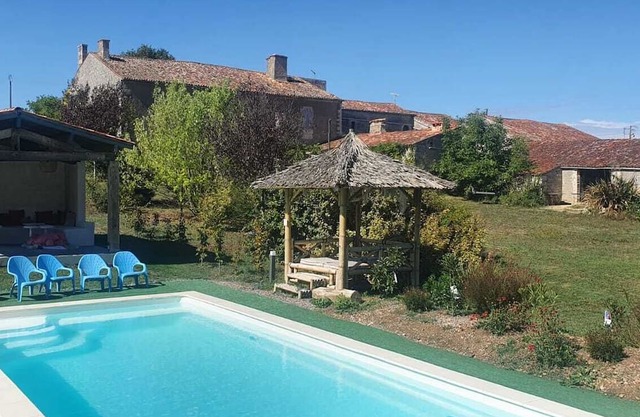 Maison de Charme Avec Piscine sud Vendee