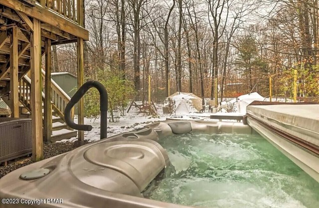 Cozy Pocono Retreat: Hot Tub, Games, Near Ski