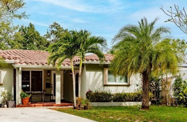 Bnb Hyperion: Chic 1BR Haven in Hollywood