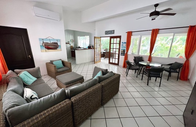 Island Garden villa - 3 bedroom, cozy and spacious
