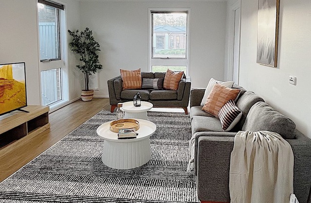 Stylish, Comfy Family Home & Pet Friendly with Large Garden