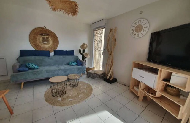 Holiday Home 'Maison Carcans À 100m De La Plage' with Private Terrace, Private Garden and Wi-Fi
