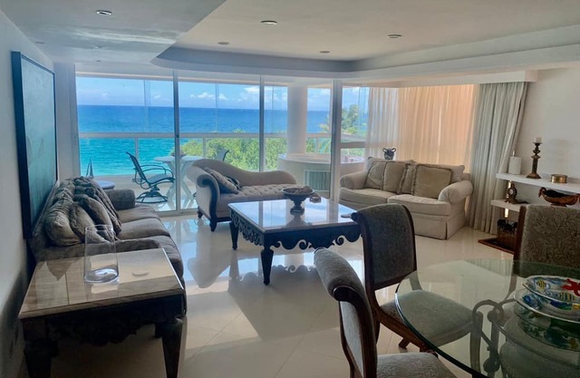 Welcome to Casa Sea Breeze. Apartment family size in Pampatar, Playa Moreno.