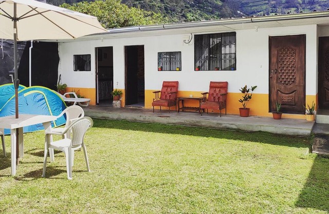 Camp House Relax Ecuador ,casa de Campo en la Ciudad de Baños de Agua Santa