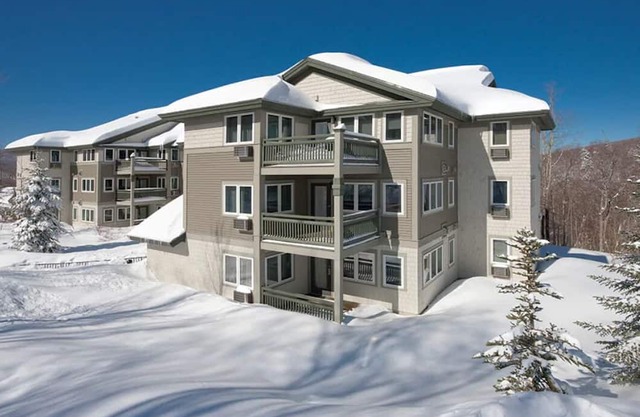 3 Bedroom Condo, Sleeps 10, Full Kitchen, Skiing, Smugglers Notch Vermont Resort