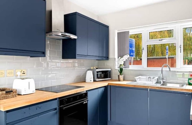 Sparkling clean Stylish Brand New 3 bed house