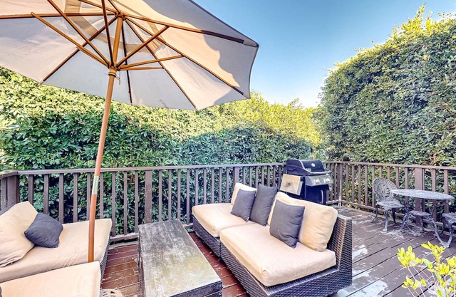Inspiring cottage in the perfect location with bohemian finishes & lovely deck