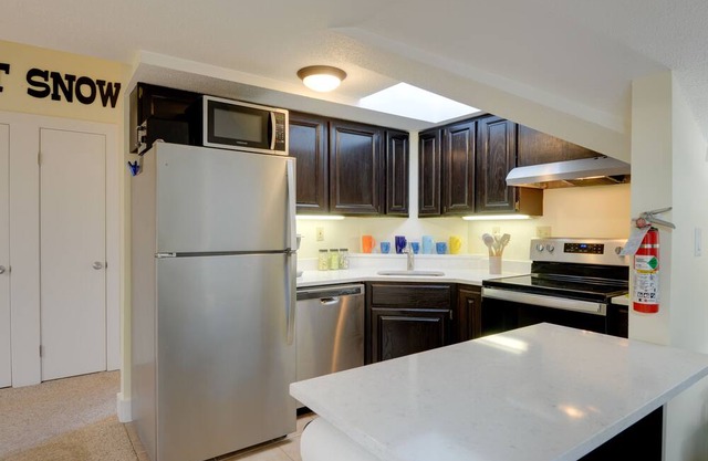 West Dover Condo w/Fireplace: Half Mi to Mt. Snow