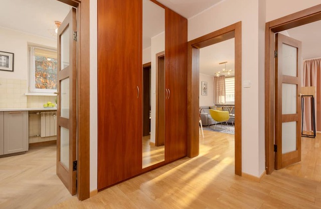 Saska Kępa Apartment by Renters