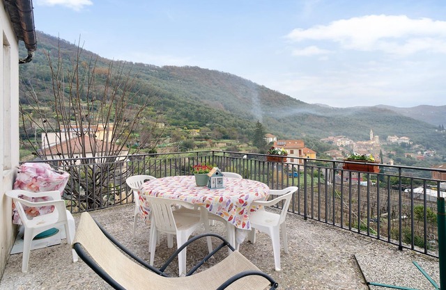 Apartment 'Divino' with Mountain View, Private Terrace and Wi-Fi