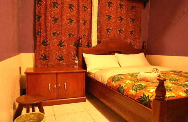 Amahoro Guest House - Single Room With Shower