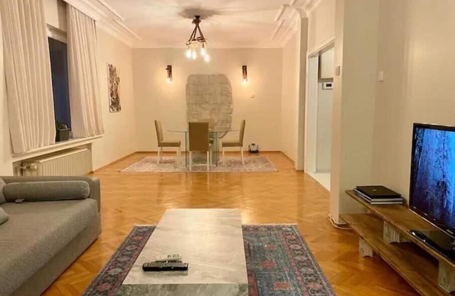 Chic Flat in Nisantasi