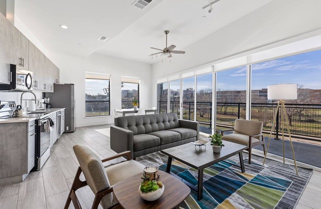 2 King Bedrooms - Downtown - Amazing Views!