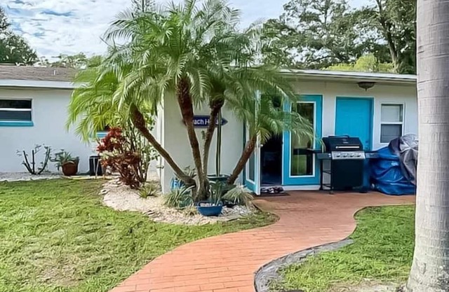 2 Bedroom 792378 by Houzlet